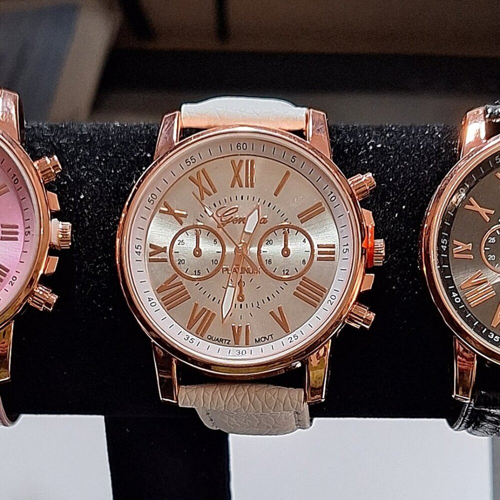 Women's Fashion Quartz Geneva Watches